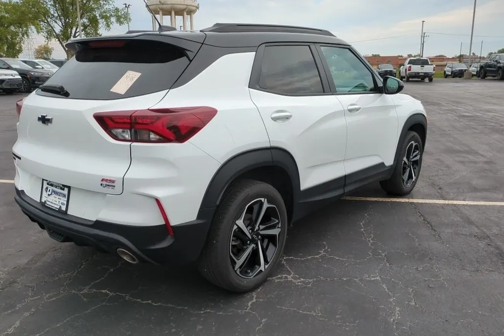 2023 Chevrolet Trailblazer RS photo 1