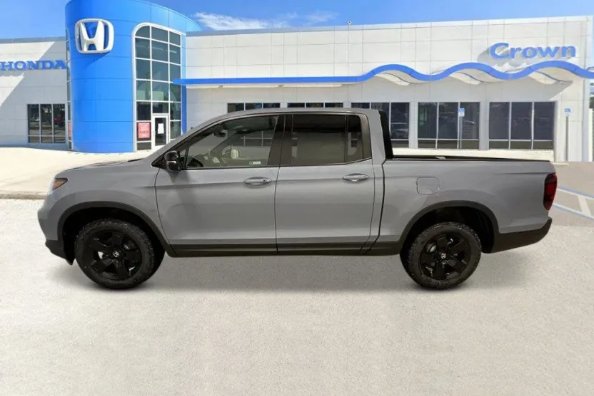 2025 Honda Ridgeline Black Edition photo 1