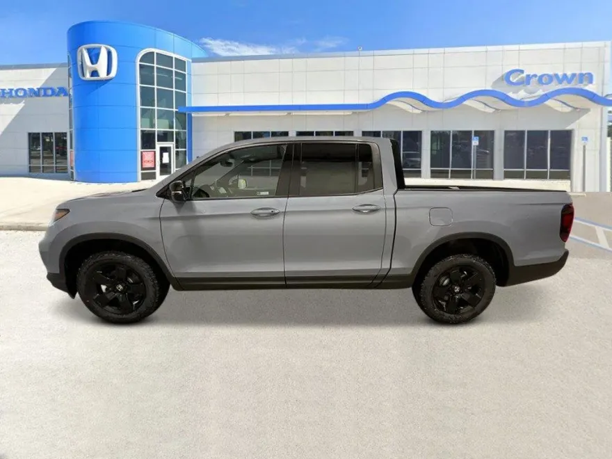 2025 Honda Ridgeline Black Edition photo 1
