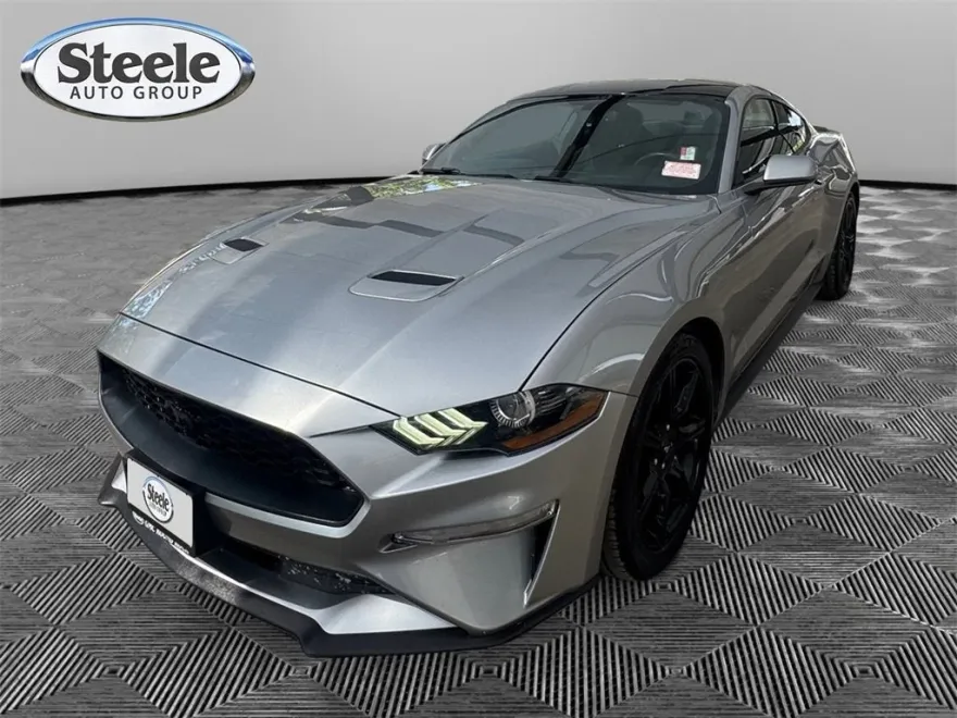 2020 Ford Mustang EcoBoost photo 1