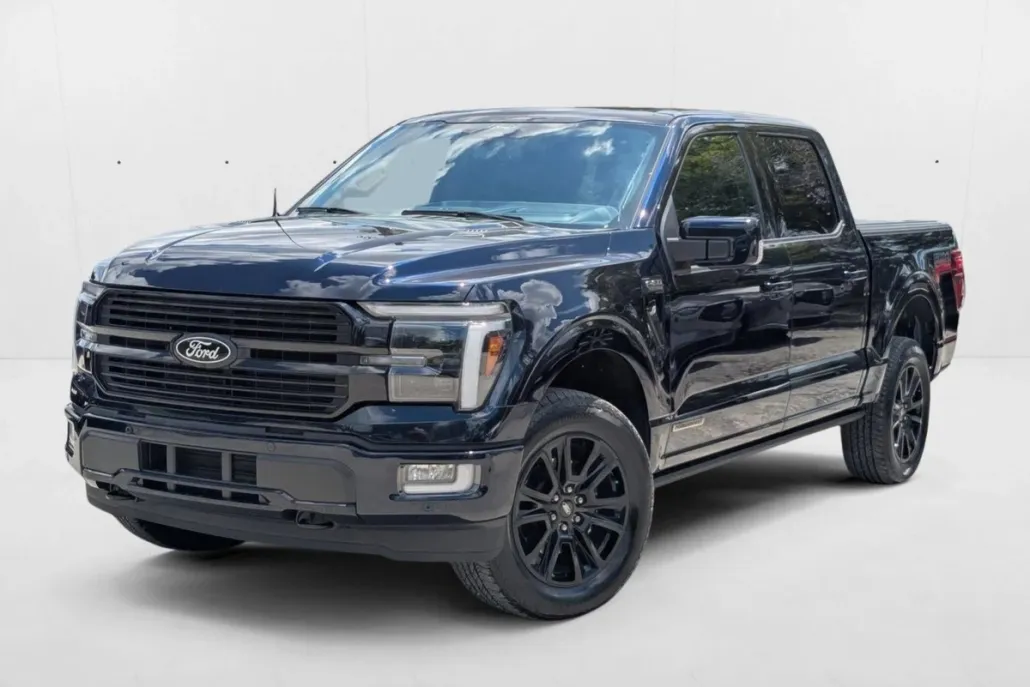 2025 Ford F-150 Platinum photo 1