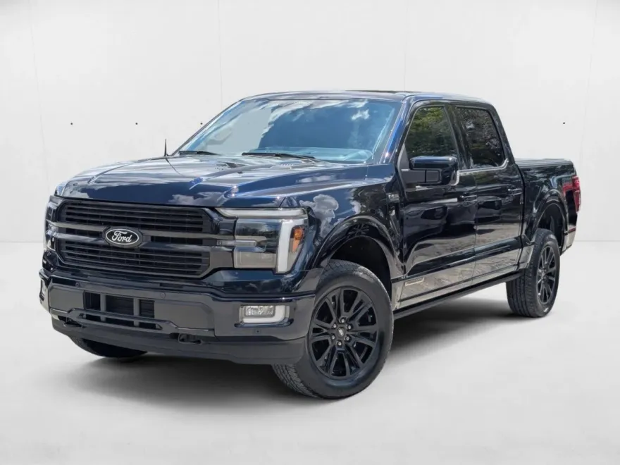 2025 Ford F-150 Platinum photo 1