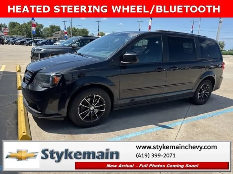 2017 Dodge Grand Caravan GT photo 1