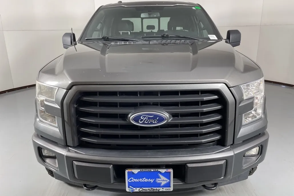 2017 Ford F-150 XLT photo 1