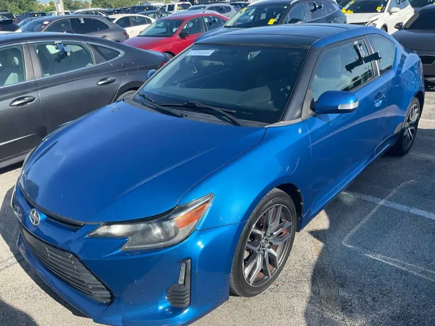2015 Scion tC photo 1