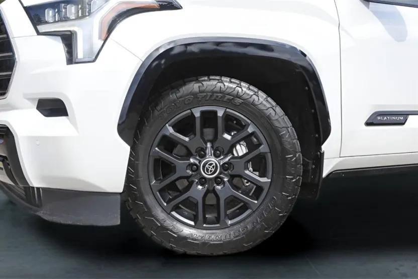 2024 Toyota Sequoia Platinum photo 1
