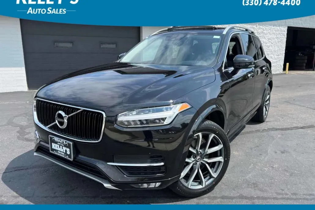 2019 Volvo XC90 Momentum photo 1