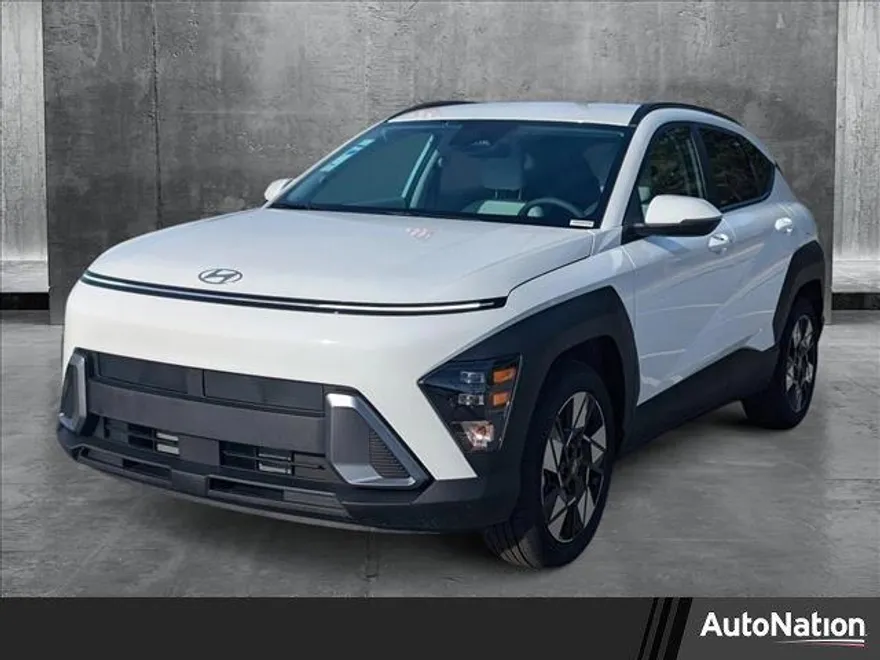 2025 Hyundai Kona SEL photo 1