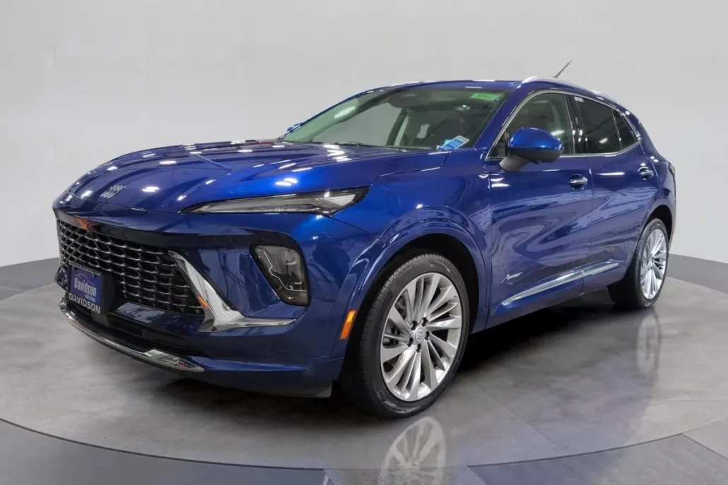 2025 Buick Envision Avenir photo 1