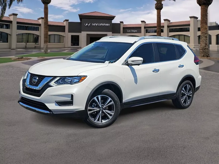 2019 Nissan Rogue SV photo 1