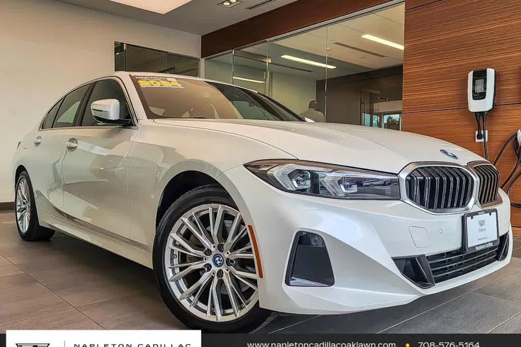 2024 Bmw 330e xDrive photo 1