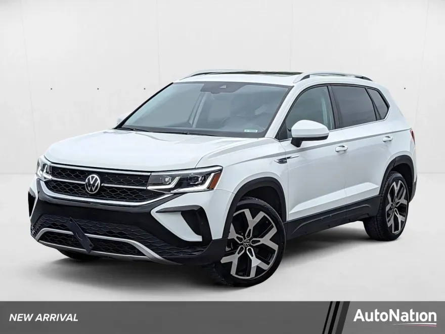 2022 Volkswagen Taos SEL photo 1
