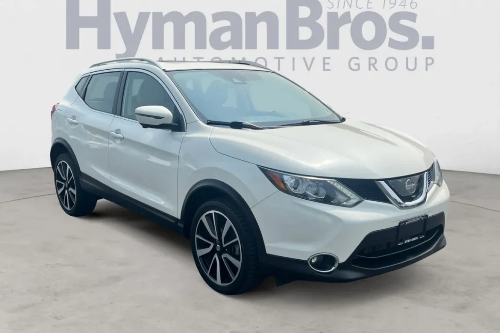 2017 Nissan Rogue Sport SL photo 1