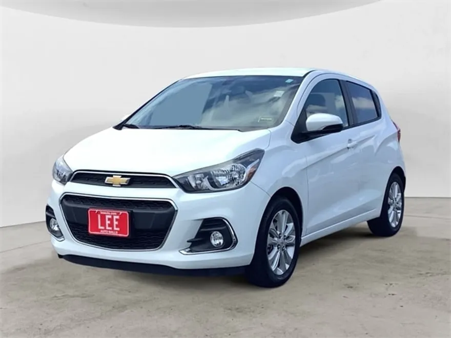 2016 Chevrolet Spark 1LT photo 1