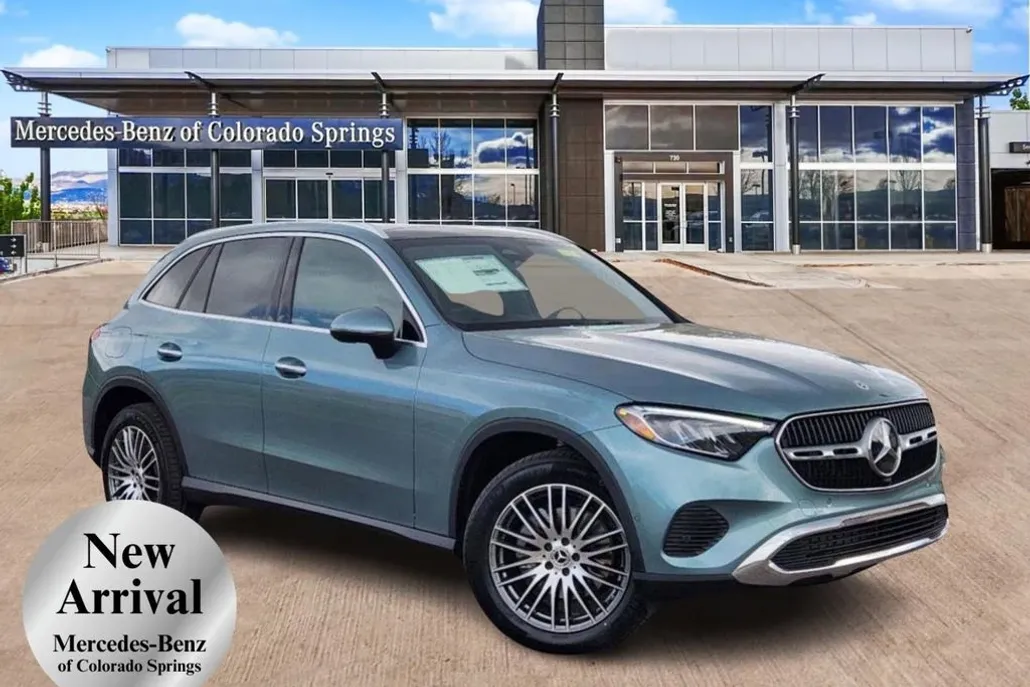 2025 Mercedes Benz GLC 300 4MATIC photo 1