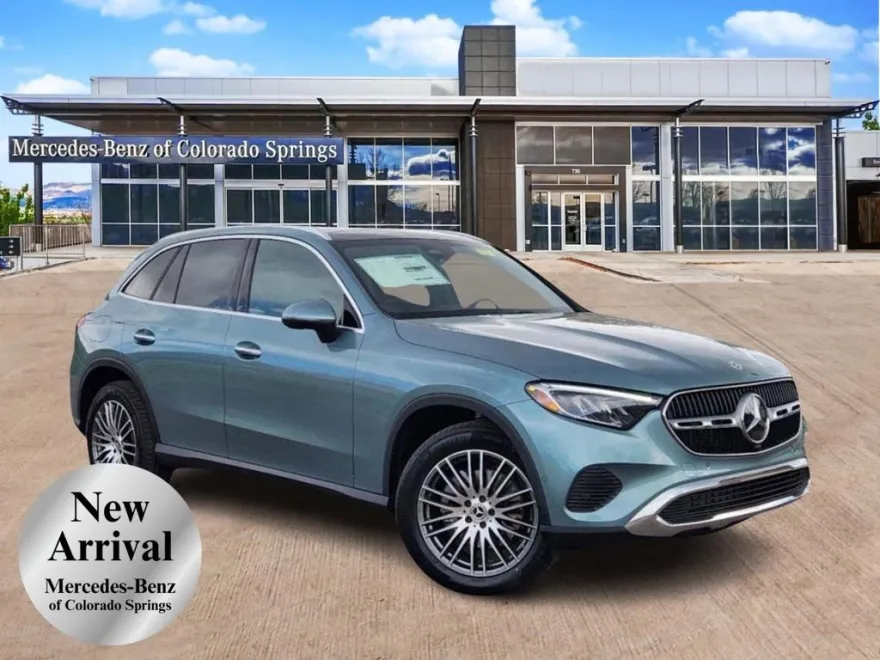 2025 Mercedes Benz GLC 300 4MATIC photo 1