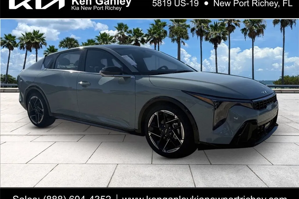 2025 Kia K4 GT-Line photo 1