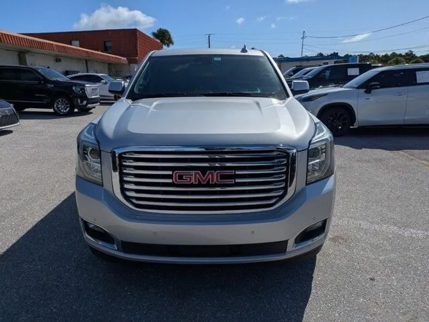 2020 Gmc Yukon SLT photo 1