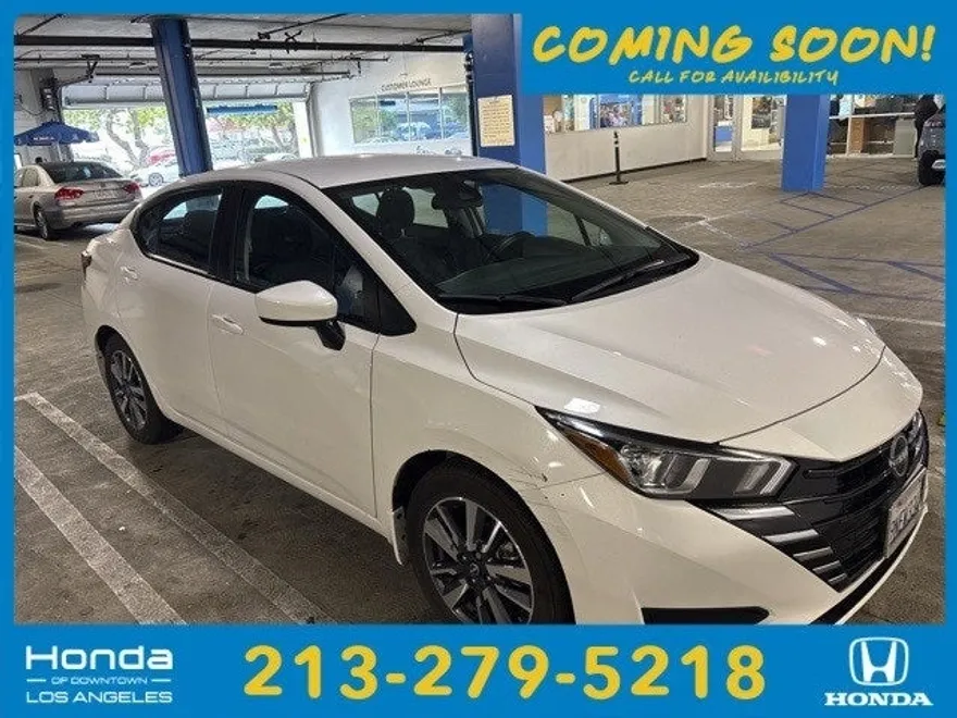 2024 Nissan Versa 1.6 SV photo 1