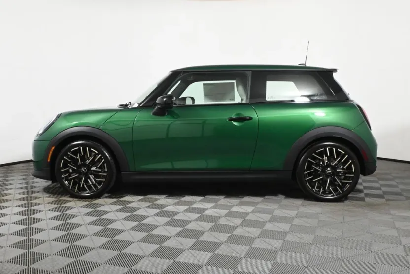 2025 Mini Cooper S photo 1