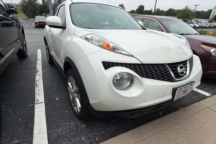 2013 Nissan Juke S photo 1