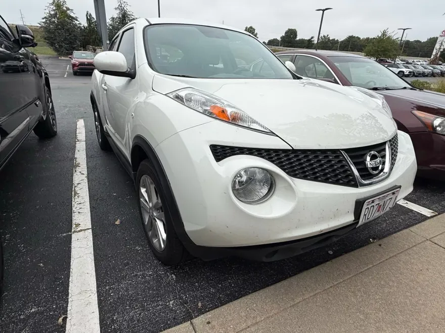 2013 Nissan Juke S photo 1