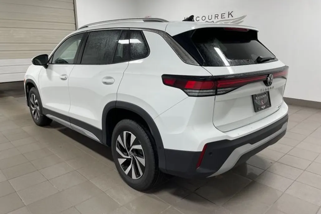 2025 Volkswagen Tiguan S photo 1