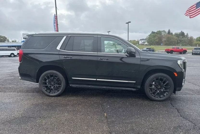 2023 Gmc Yukon Denali photo 1