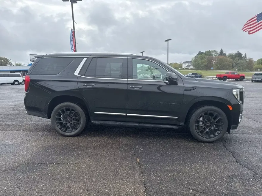 2023 Gmc Yukon Denali photo 1