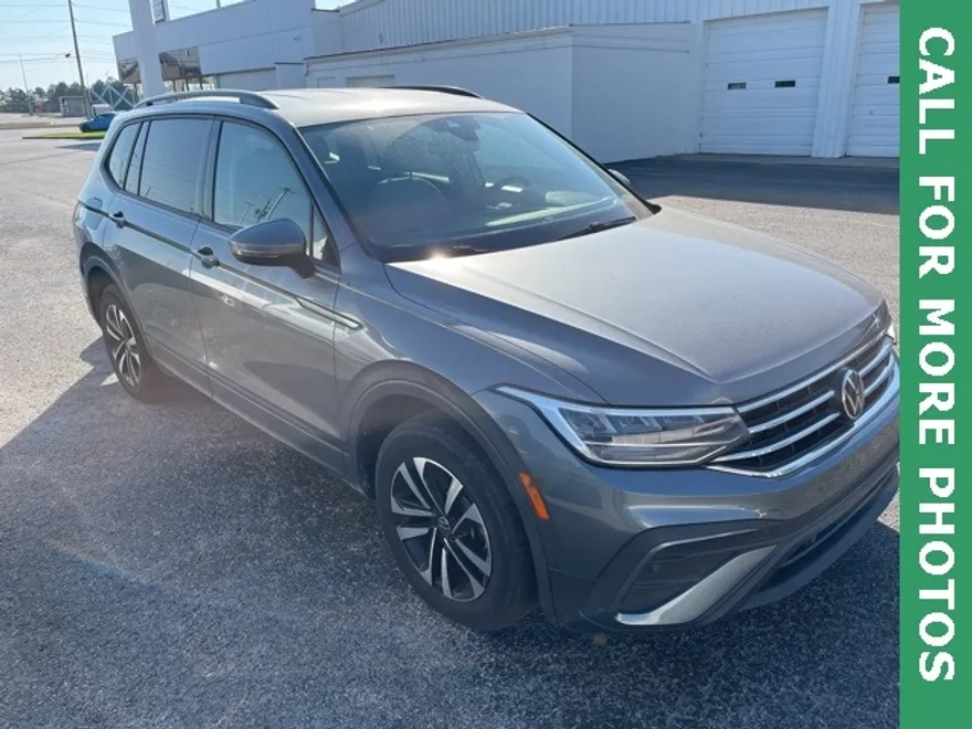 2022 Volkswagen Tiguan S photo 1
