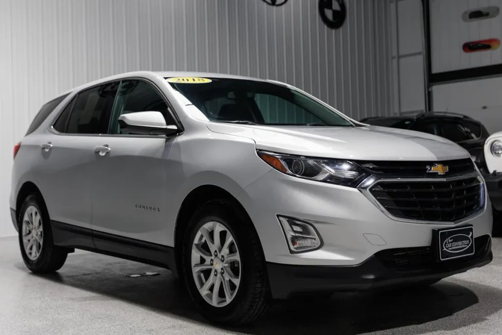 2018 Chevrolet Equinox LT photo 1