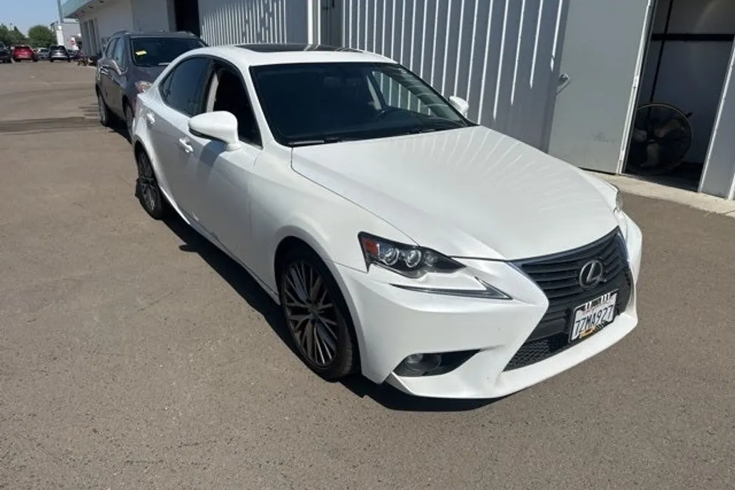 2015 Lexus IS 250 photo 1