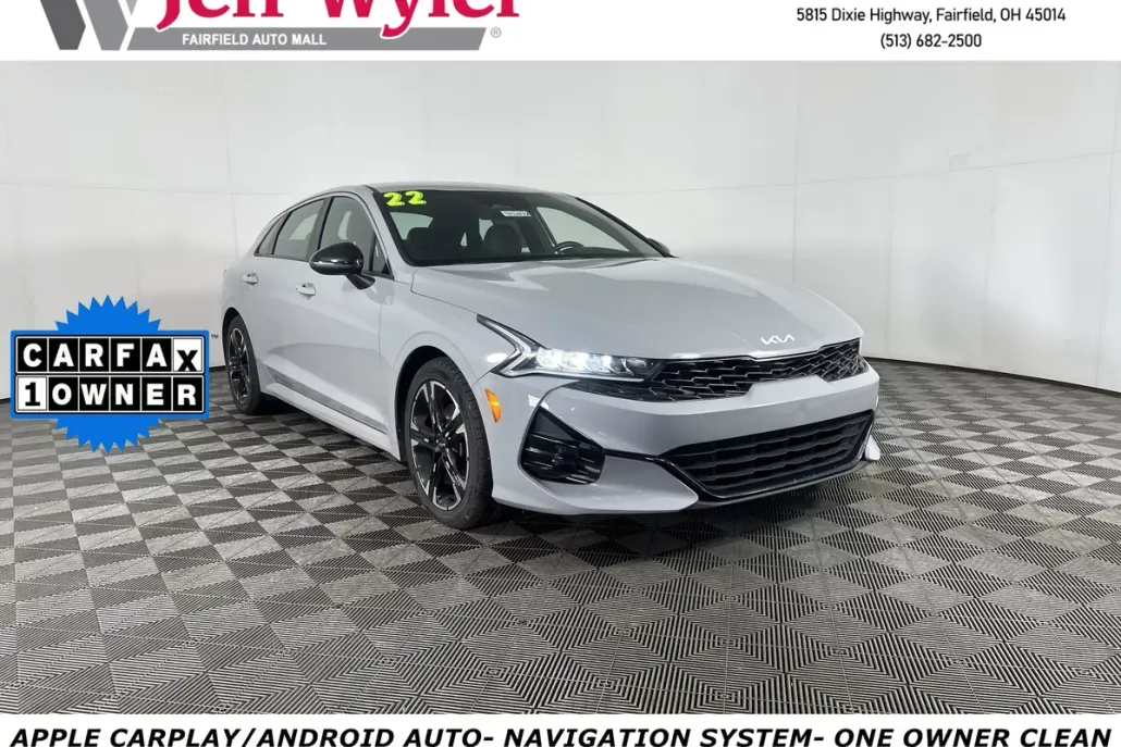 2022 Kia K5 GT-Line photo 1