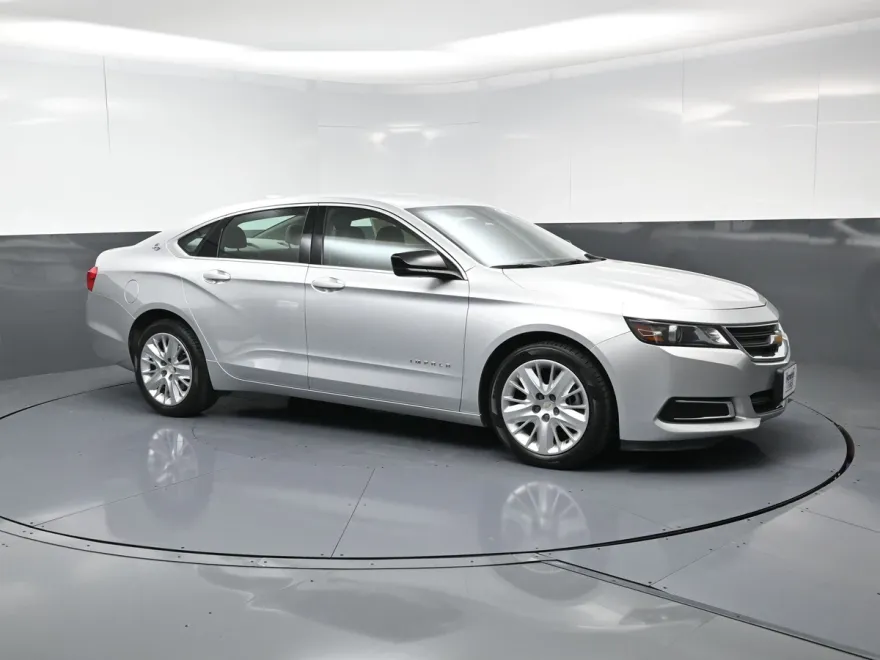 2017 Chevrolet Impala LS photo 1