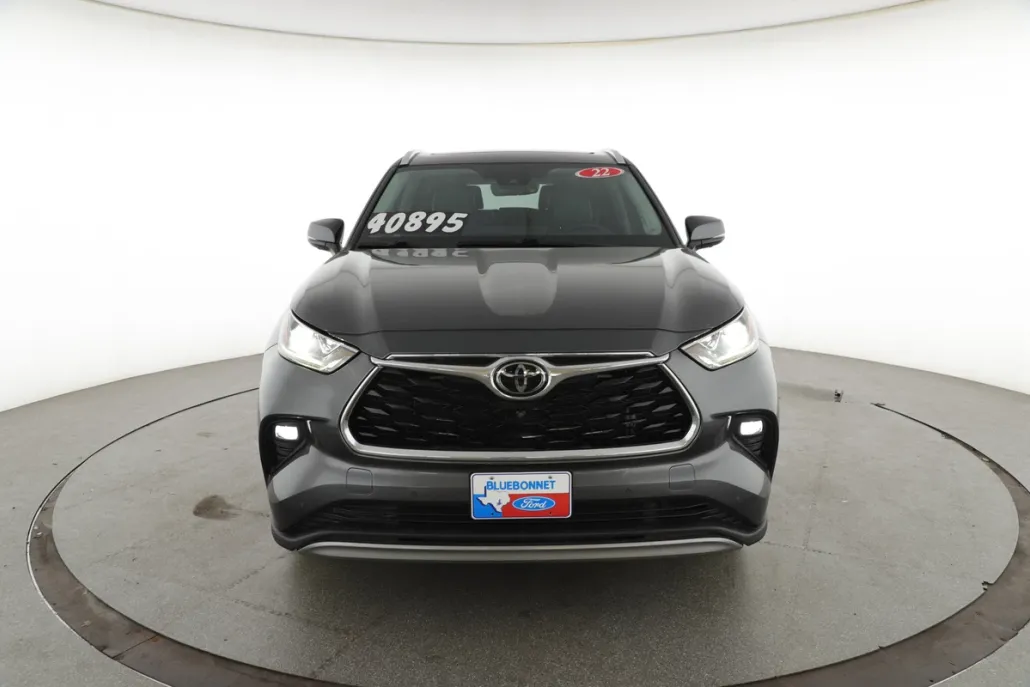 2022 Toyota Highlander Platinum photo 1