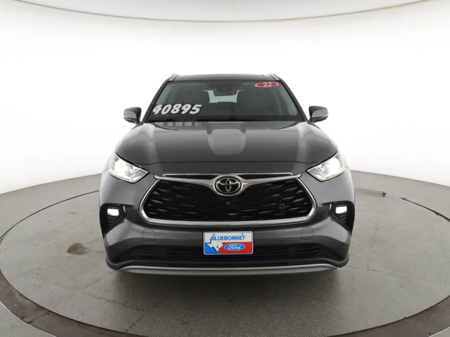 2022 Toyota Highlander Platinum photo 1