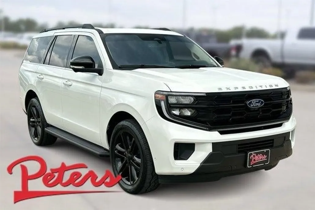 2025 Ford Expedition photo 1