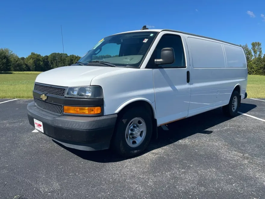 2019 Chevrolet Express 3500 Work Cargo Van photo 1