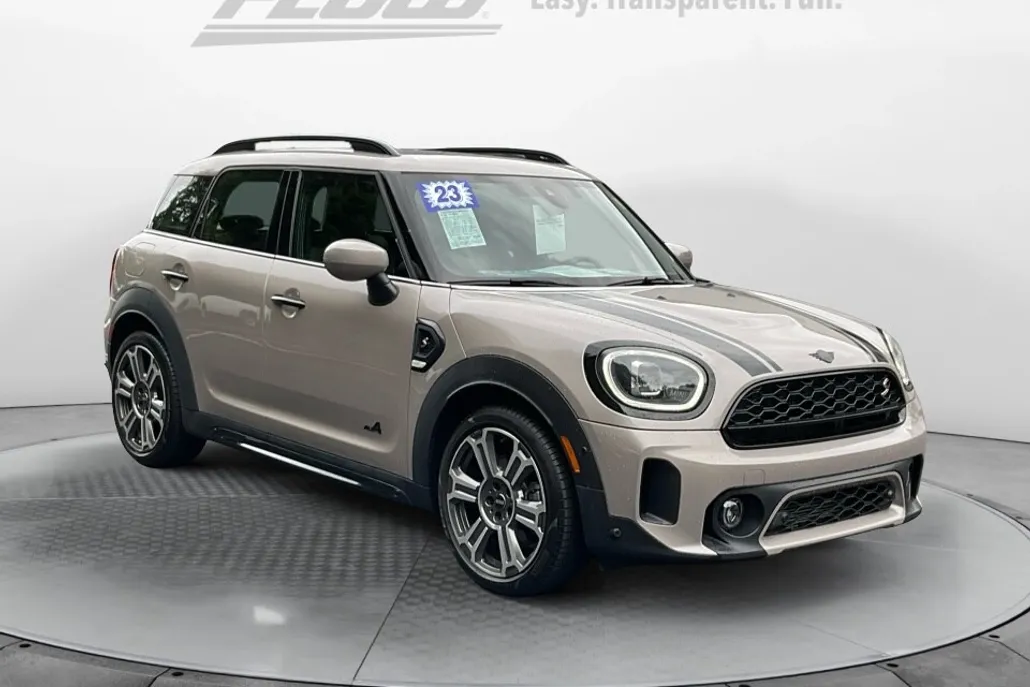 2023 Mini Countryman S ALL4 photo 1