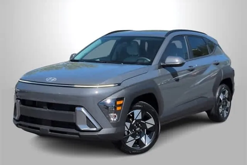 2025 Hyundai Kona SEL photo 1