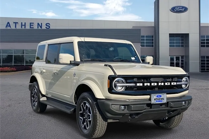 2025 Ford Bronco Outer Banks photo 1
