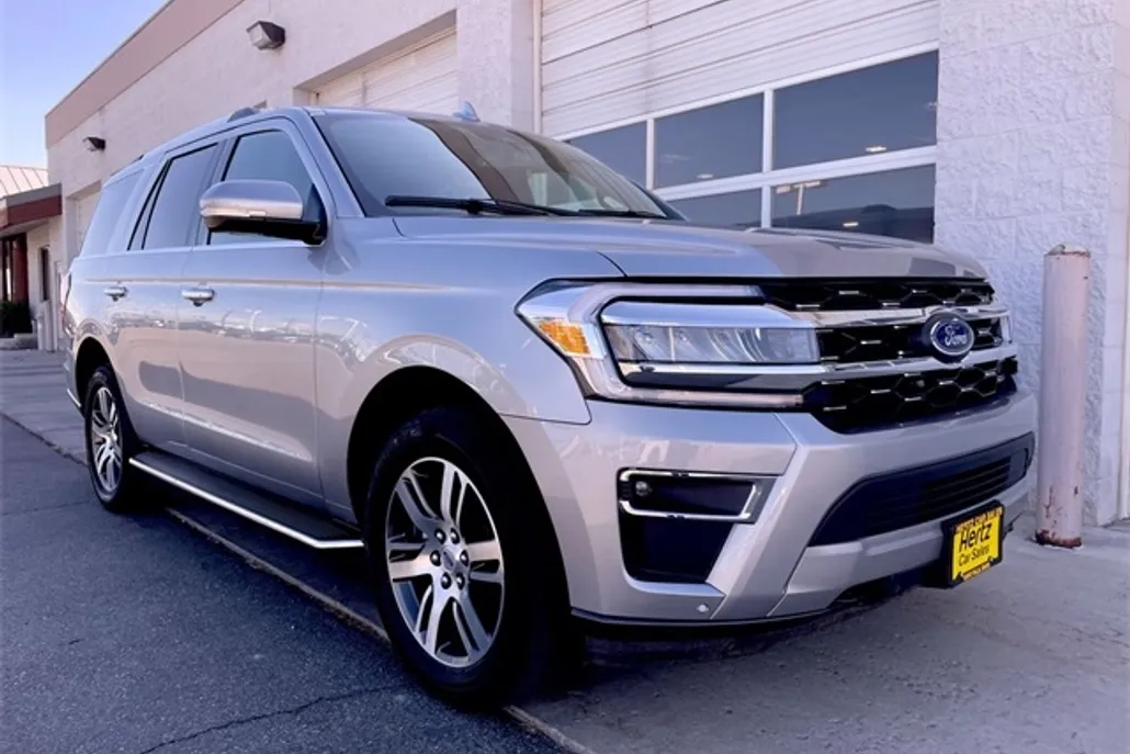 2023 Ford Expedition Limited photo 1