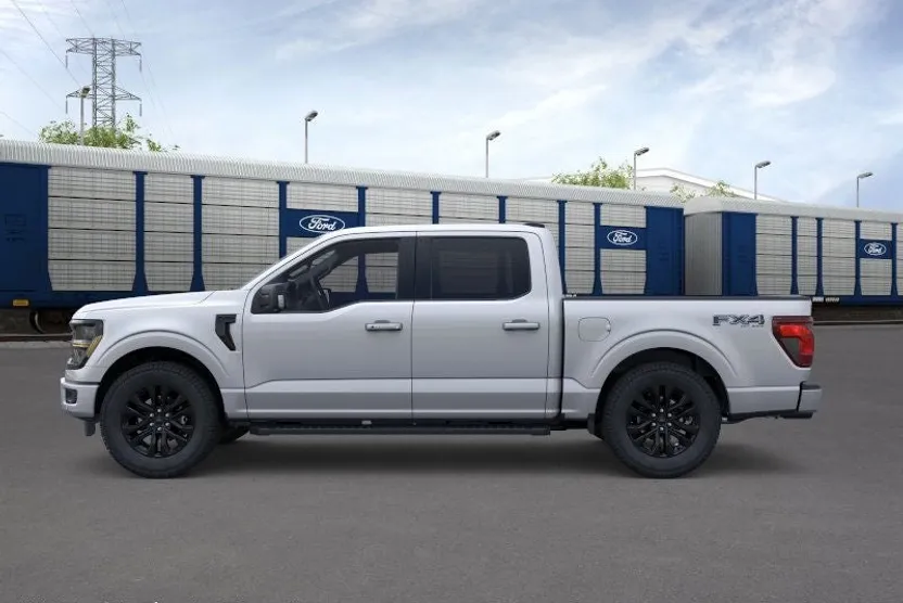 2025 Ford F-150 Base photo 1