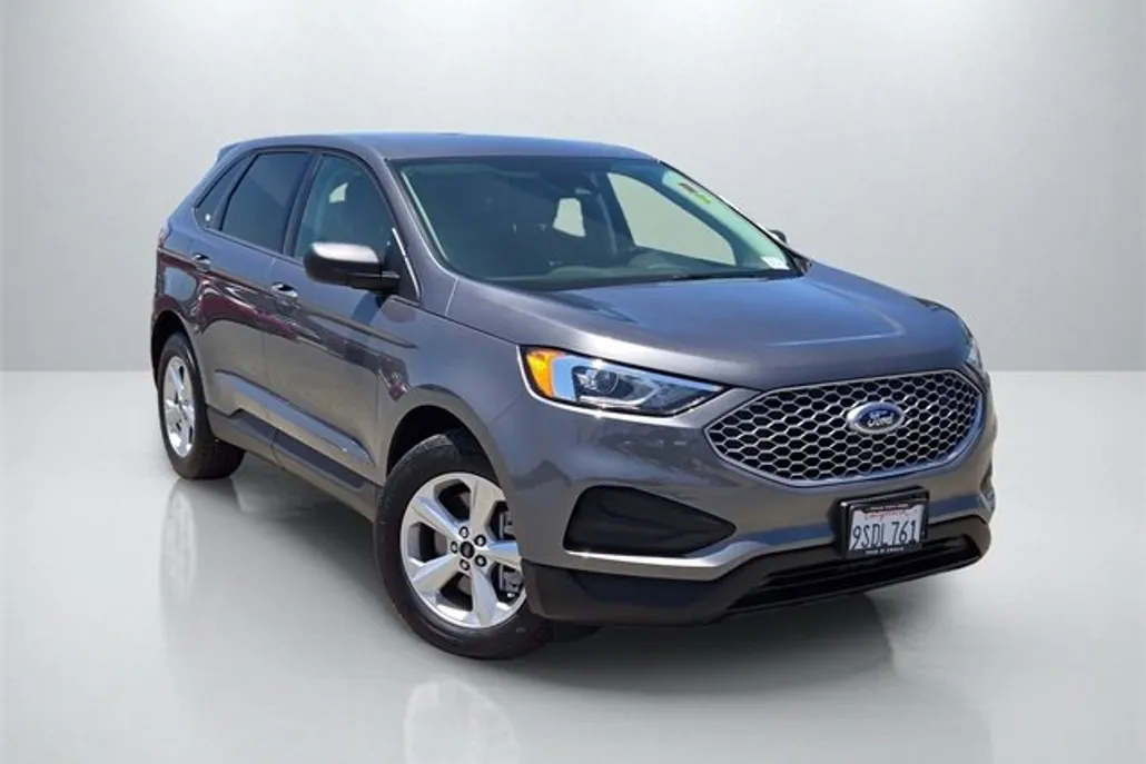 2024 Ford Edge SE photo 1
