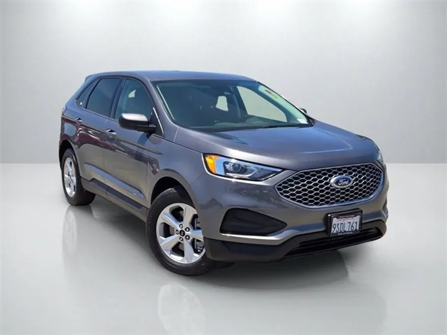 2024 Ford Edge SE photo 1