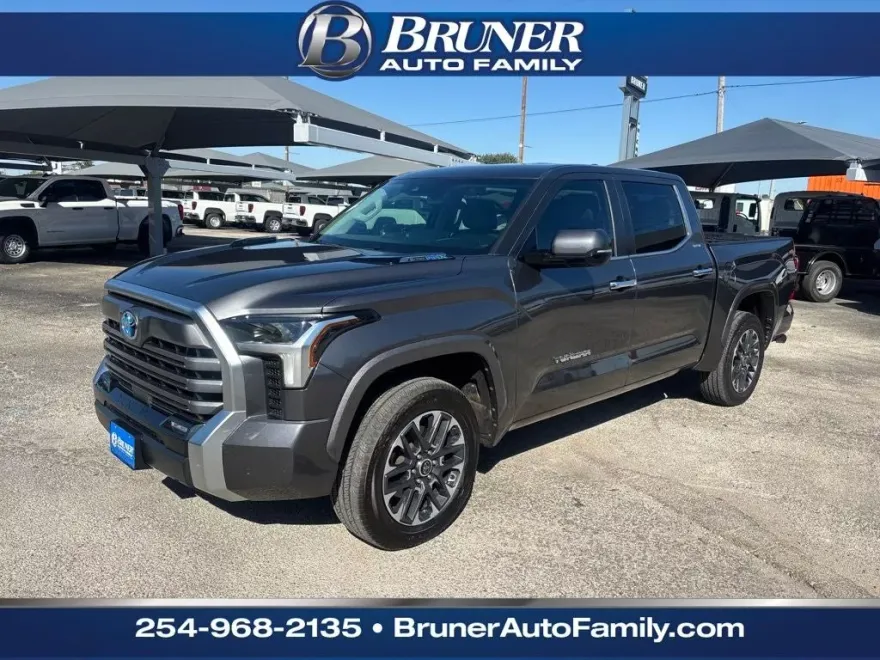 2024 Toyota Tundra Limited photo 1