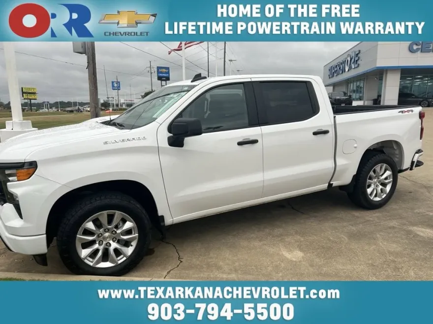 2023 Chevrolet Silverado 1500 RST photo 1