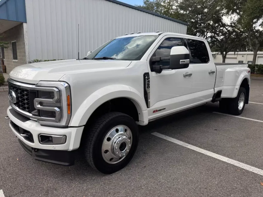 2023 Ford F-450 Limited photo 1