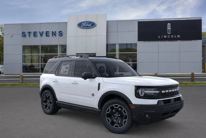 2025 Ford Bronco Sport Outer Banks photo 1