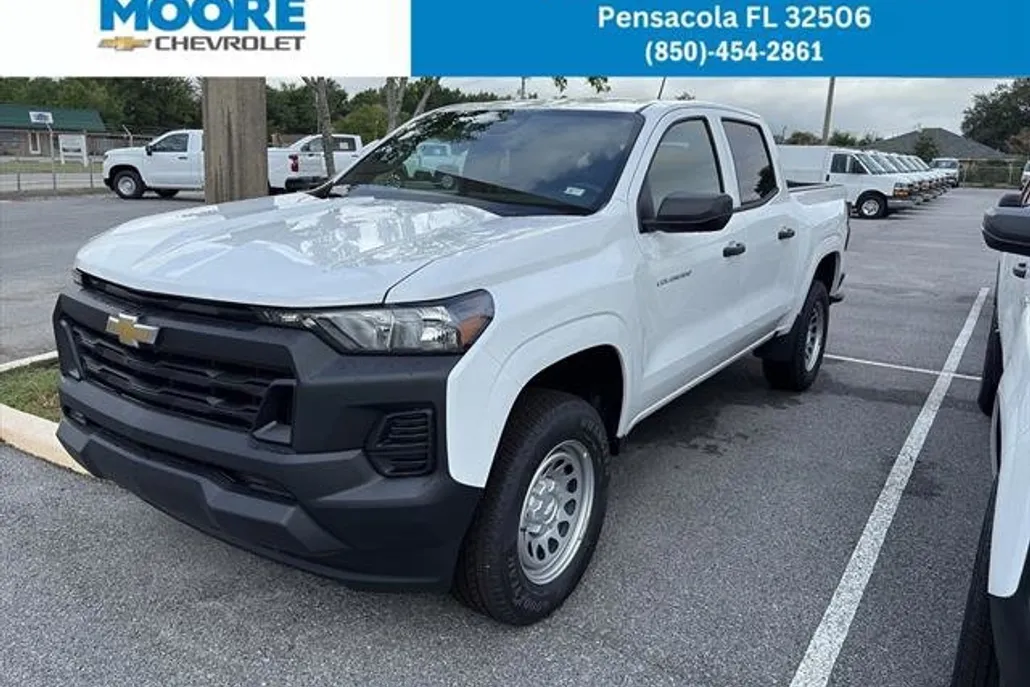 2025 Chevrolet Colorado LT photo 1